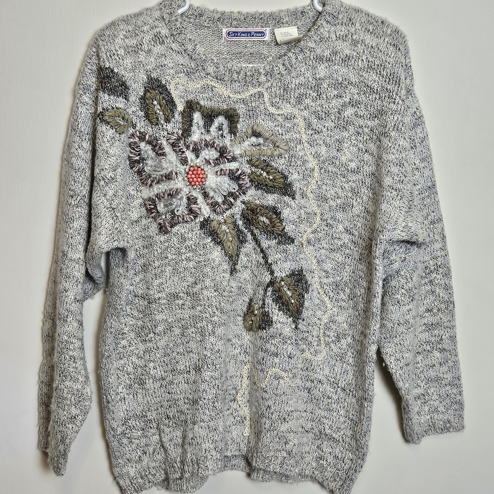 Sky King‎ & Penny Vintage Floral Knit Sweater Gray Beaded Flower M